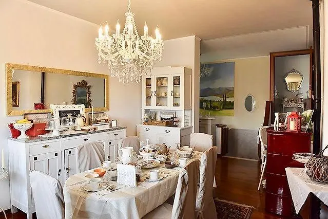 *** Couette-café B&B La Casa Di Pamela Casciago Italie
