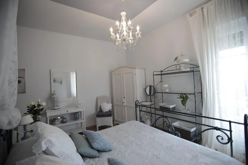 B&B La Casa Di Pamela Casciago Couette-café