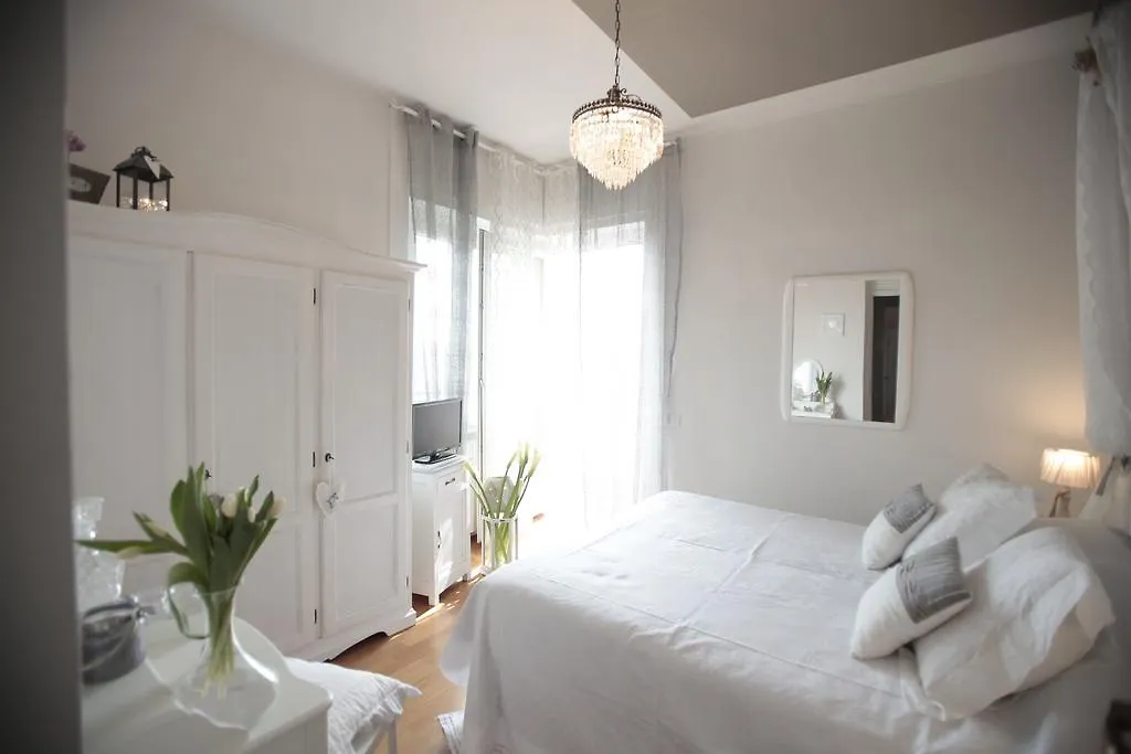 B&B La Casa Di Pamela Casciago Couette-café