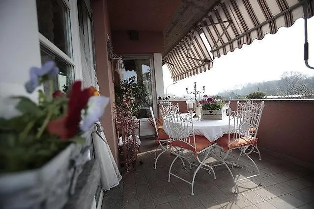 B&B La Casa di Pamela Casciago Bed & Breakfast